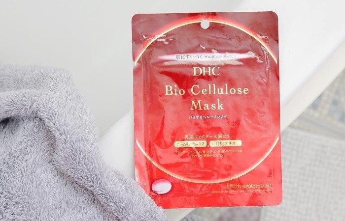 Mặt nạ trẻ hóa làn da DHC Bio Cellulose Mask giúp giữ ẩm cho da mặt