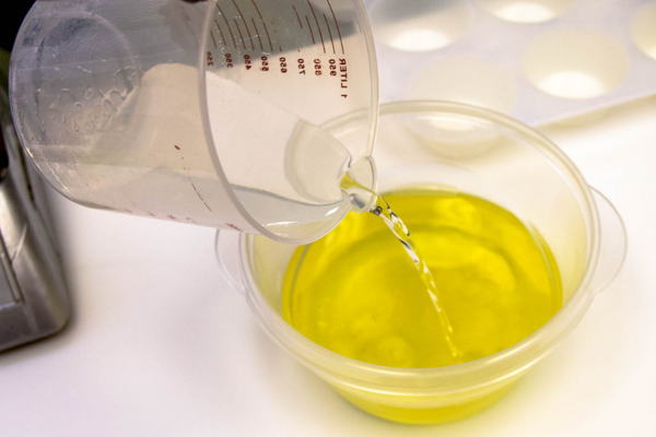 3 hiểu lầm nghiêm trọng về dầu tẩy trang - 10