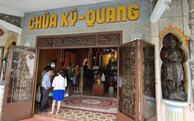 12-ngoi-chua-quan-2-linh-thieng-va-thanh-tinh-giua-sai-gon-4 12 ngôi chùa quận 2 linh thiêng và thanh tịnh giữa Sài Gòn - 4
