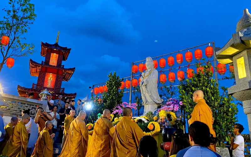 15-ngoi-chua-quan-4-linh-thieng-nen-ghe-tham-chiem-bai-nhat-15 15 ngôi chùa quận 4 linh thiêng nên ghé thăm chiêm bái nhất - 15