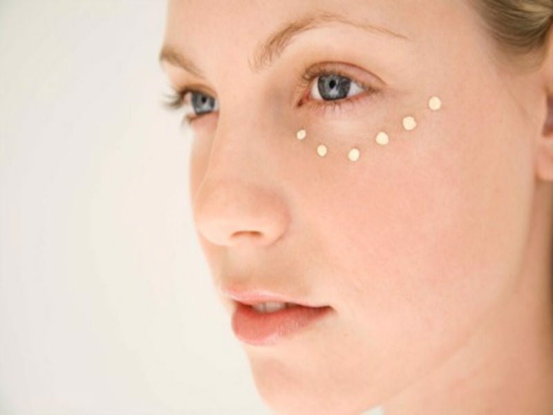 Dắt túi cách làm kem dưỡng mắt hiệu quả từ thiên nhiên 100%