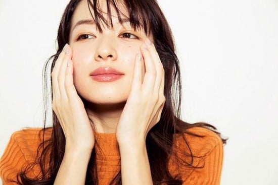 Những nguyên tắc vàng cần biết khi sử dụng kem dưỡng ẩm da mặt - 5