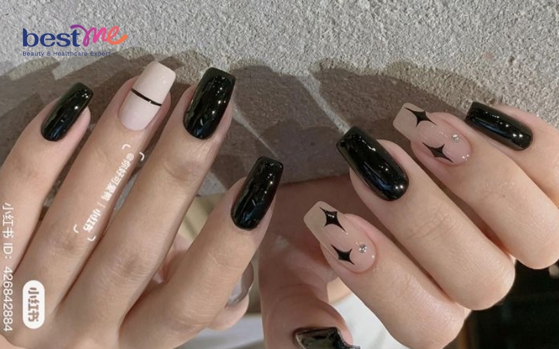 200-mau-mong-tay-dep-don-gian-hop-voi-moi-outfit-cho-nang-lua-chon-13 200+ mẫu móng tay đẹp đơn giản hợp với mọi outfit cho nàng lựa chọn - 13