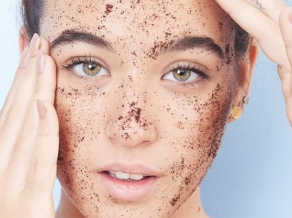 Những sai lầm bạn gái nhất định cần tránh khi tẩy da chết - 4