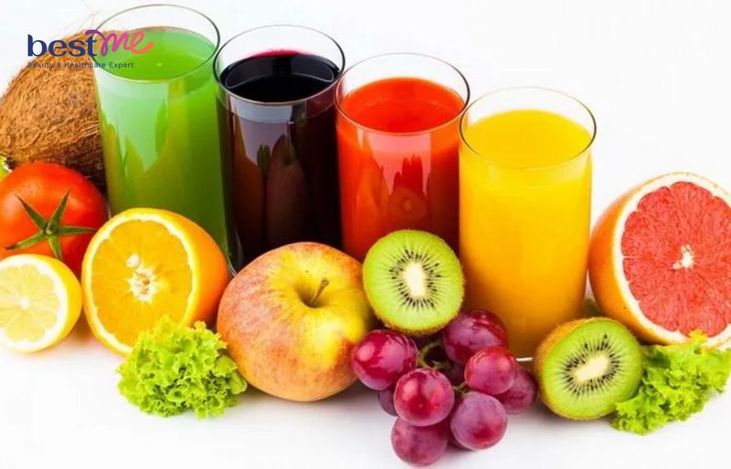 Kết hợp uống nước ép hoặc detox rau củ quả giảm cân