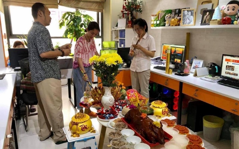 5 mẫu văn khấn thần tài 30 Tết mùng 1 Tết cầu tài lộc, may mắn cả năm - 2