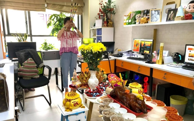 5 mẫu văn khấn thần tài 30 Tết mùng 1 Tết cầu tài lộc, may mắn cả năm - 9