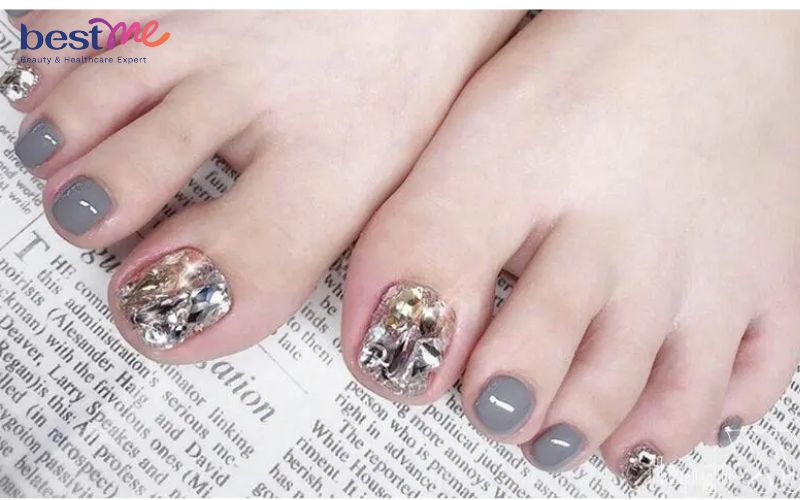 50-mau-mong-chan-dep-2021-cho-nang-them-noi-bat-13 50+ mẫu móng chân đẹp 2021 cho nàng thêm nổi bật - 13