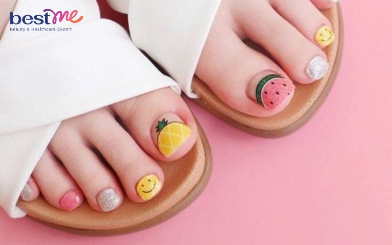 50-mau-mong-chan-dep-2021-cho-nang-them-noi-bat-31 50+ mẫu móng chân đẹp 2021 cho nàng thêm nổi bật - 31