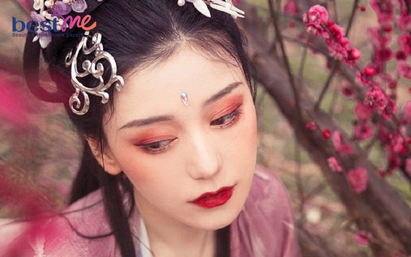 6-buoc-makeup-co-trang-trung-quoc-xinh-dep-an-tuong-cuc-de-1 6 bước makeup cổ trang Trung Quốc xinh đẹp ấn tượng cực dễ - 1
