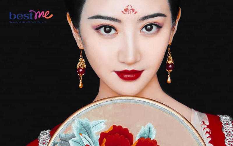 6-buoc-makeup-co-trang-trung-quoc-xinh-dep-an-tuong-cuc-de-4 6 bước makeup cổ trang Trung Quốc xinh đẹp ấn tượng cực dễ - 4
