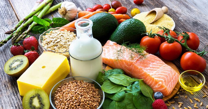 Kết hợp bổ sung thêm collagen và vitamin E thông qua nguồn thực phẩm tự nhiên