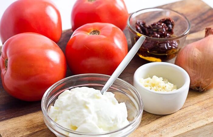 Hỗn hợp sữa chua và cà chua giúp tăng cường khả năng chữa lành cho làn da