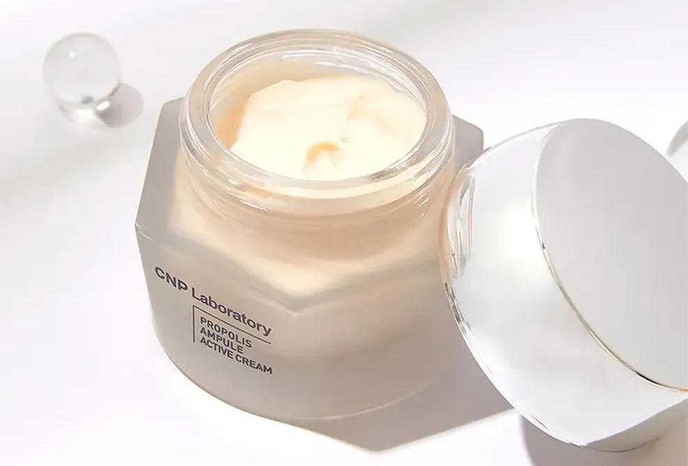goi-y-danh-sach-san-pham-phuc-hoi-da-nhiem-kem-tron-11 Gợi ý danh sách sản phẩm phục hồi da nhiễm kem trộn - 11