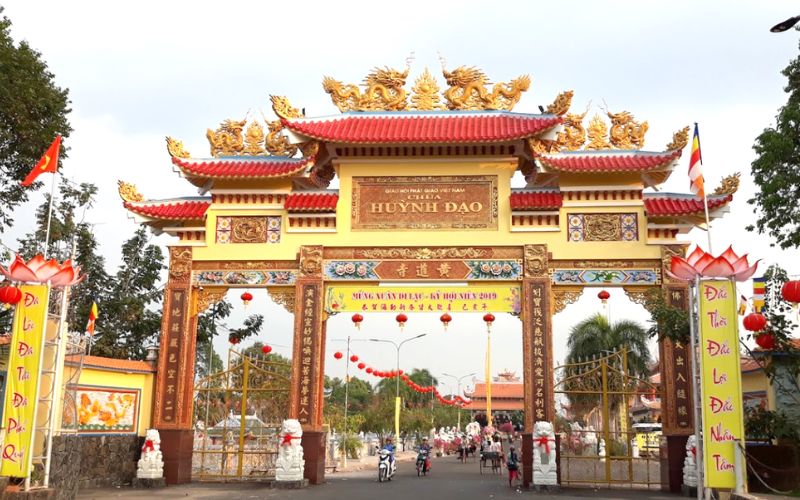 an-giang-co-chua-gi-noi-tieng-13-ngoi-chua-an-giang-dep-nhat-13 An Giang có chùa gì nổi tiếng? 13 ngôi chùa An Giang đẹp nhất - 13