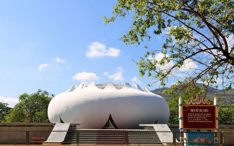 an-giang-co-chua-gi-noi-tieng-13-ngoi-chua-an-giang-dep-nhat-6 An Giang có chùa gì nổi tiếng? 13 ngôi chùa An Giang đẹp nhất - 6