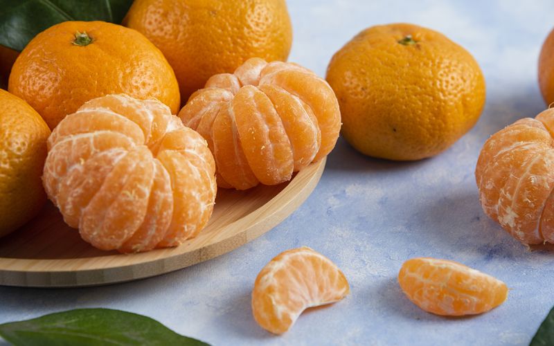 an-quyt-co-noi-mun-khong-an-moi-ngay-co-tot-cho-suc-khoe-1 Ăn quýt có nổi mụn không? Ăn mỗi ngày có tốt cho sức khỏe? - 1