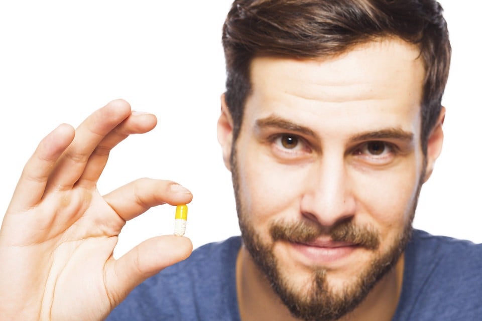 Đàn ông uống vitamin E có ảnh hưởng đến sức khỏe sinh sản hay không?