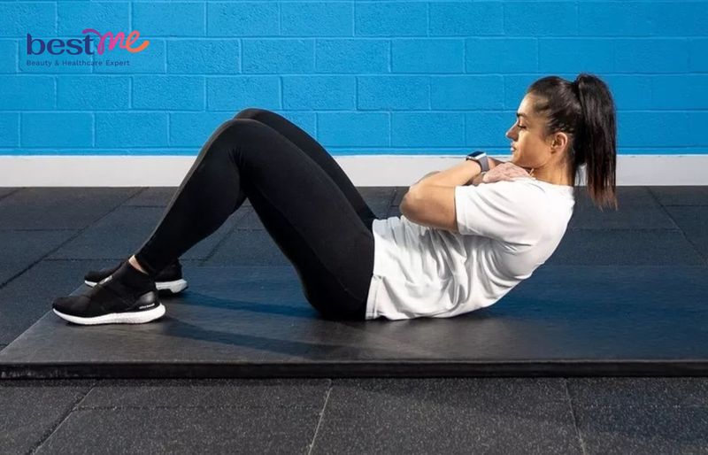 Bài tập Crunch giúp bạn sở hữu vòng eo con kiến