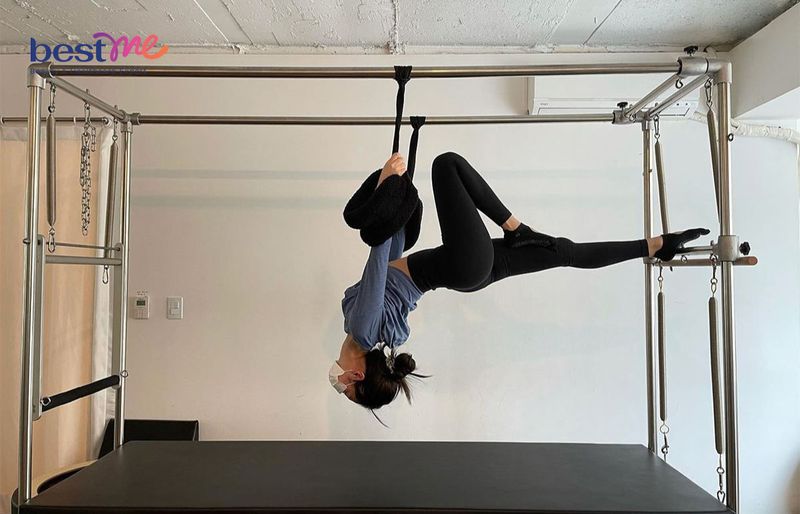 Bài tập vòng eo con kiến Pilates