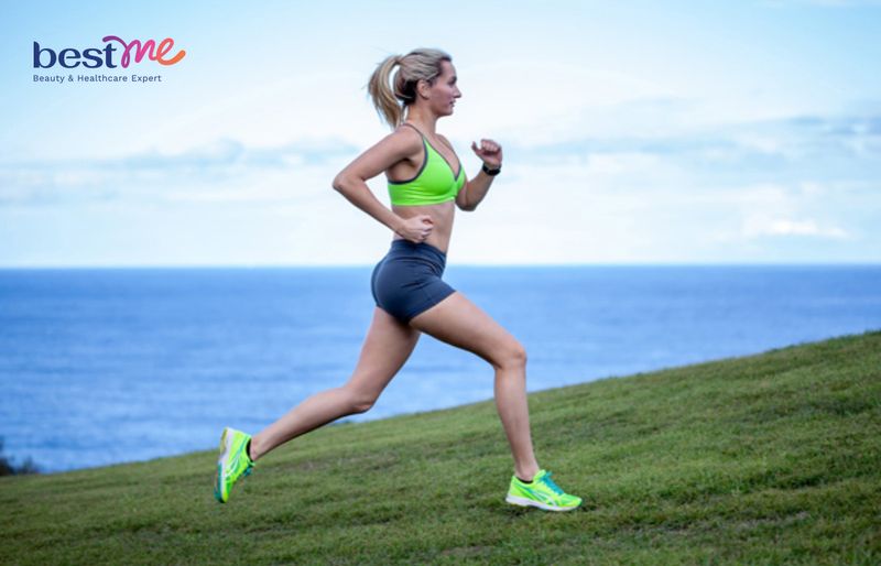 Chạy bộ ở nơi địa hình dốc giúp bạn đốt cháy calo nhiều hơn