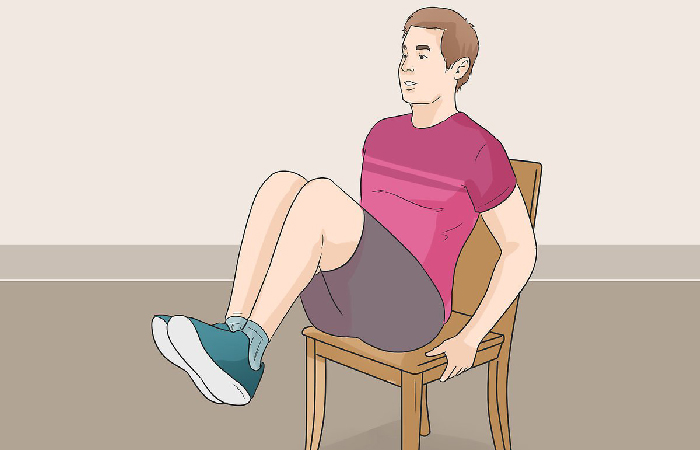 Bài tập nâng chân giảm mỡ với ghế
