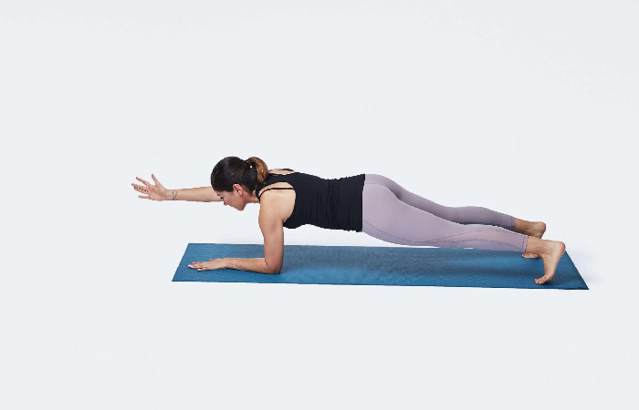 Cách thực hiện bài tập plank giảm mỡ bụng
