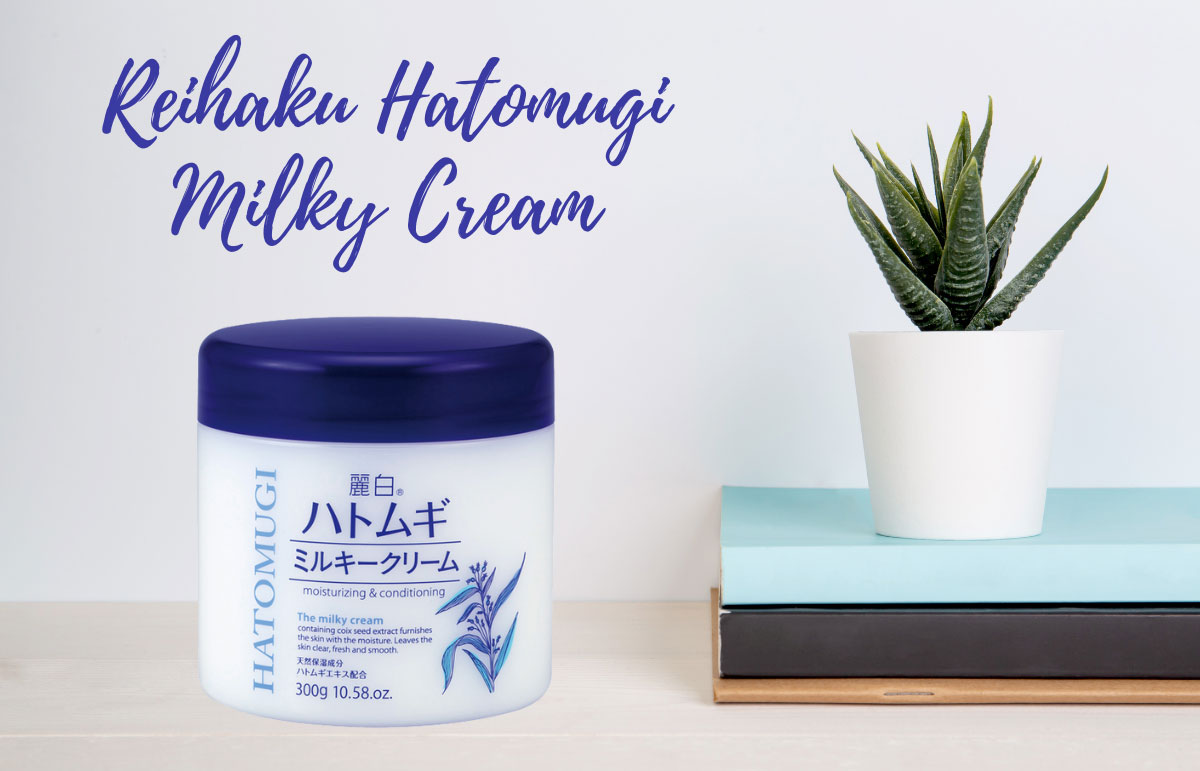 Kem dưỡng ẩm Hatomugi Milky Cream có dạng hộp màu trắng với nắp xanh