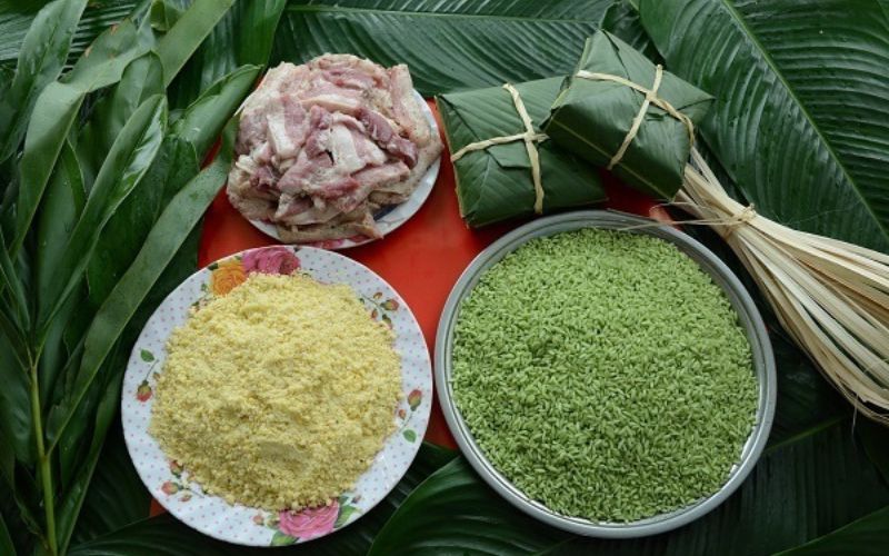 bat-mi-cach-lam-banh-chung-xanh-bang-la-rieng-chuan-vi-tay-bac-2 Bật mí cách làm bánh chưng xanh bằng lá riềng chuẩn vị Tây Bắc - 2