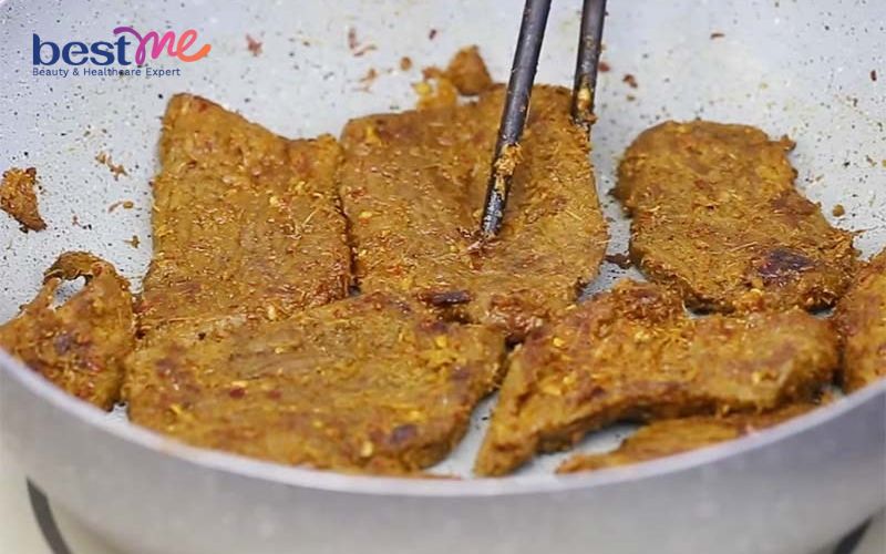 bat-mi-cach-lam-bo-kho-an-vat-cuc-de-ngay-tai-nha-5 Bật mí cách làm bò khô ăn vặt cực dễ ngay tại nhà - 5