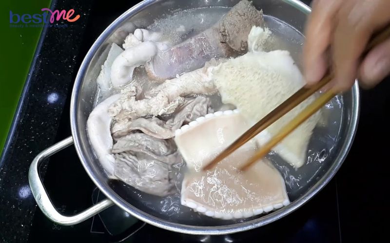 bat-mi-cach-luoc-long-bo-nhanh-mem-va-khong-bi-hoi-4 Bật mí cách luộc lòng bò nhanh mềm và không bị hôi - 4
