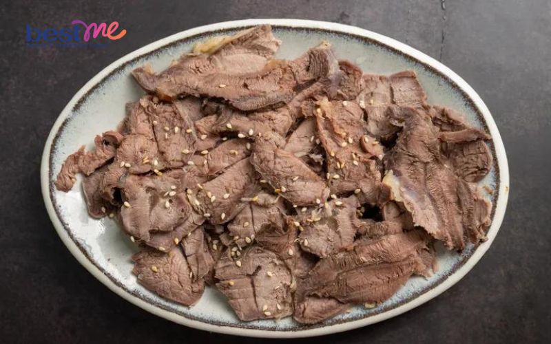 bat-mi-cach-luoc-thit-bo-ngon-dung-dieu-mem-thom-khong-bi-dai-4 Bật mí cách luộc thịt bò ngon đúng điệu, mềm thơm không bị dai - 4