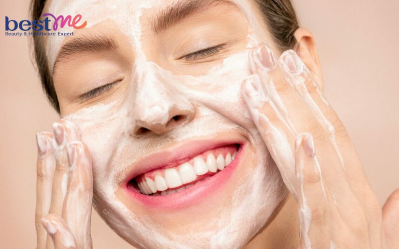 bat-mi-cach-tri-mun-cam-o-tran-hieu-qua-nhat-khong-tai-phat-3 Bật mí cách trị mụn cám ở trán hiệu quả nhất không tái phát - 3