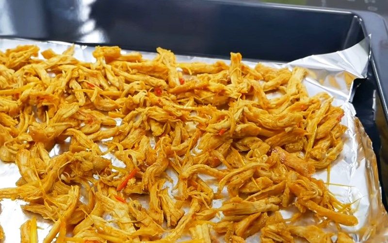 bi-quyet-lam-kho-ga-bo-toi-an-la-ghien-5 Bí quyết làm khô gà bơ tỏi ăn là ghiền - 5