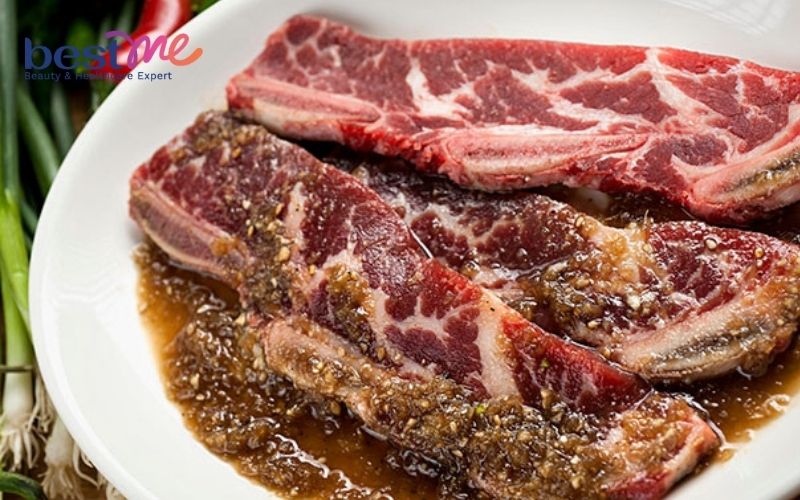 bi-quyet-lam-suon-bo-my-nuong-mem-thom-ngon-tuyet-nhu-nha-hang-2 Bí quyết làm sườn bò Mỹ nướng mềm thơm, ngon tuyệt như nhà hàng - 2