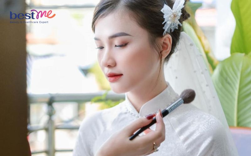 bi-quyet-makeup-trang-diem-co-dau-mac-ao-dai-dep-duyen-dang-13 Bí quyết makeup trang điểm cô dâu mặc áo dài đẹp duyên dáng - 13
