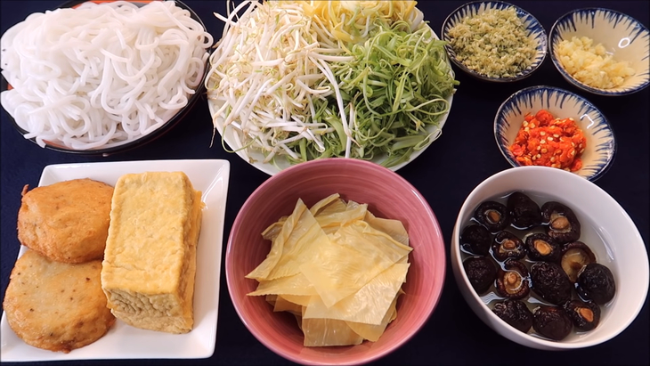 bi-quyet-nau-bun-rieu-chay-thom-ngon-dam-da-cho-nguoi-an-chay-2 Bí quyết nấu bún riêu chay thơm ngon đậm đà cho người ăn chay - 2