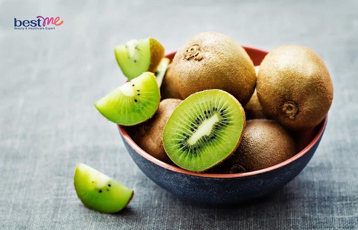 Kiwi cung cấp canxi, cùng vitamin C, kali và chất cơ