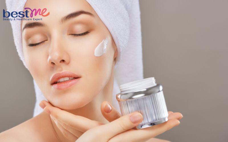 Bôi kem dưỡng ẩm bao lâu thì rửa mặt tốt và hiệu quả nhất? - 2