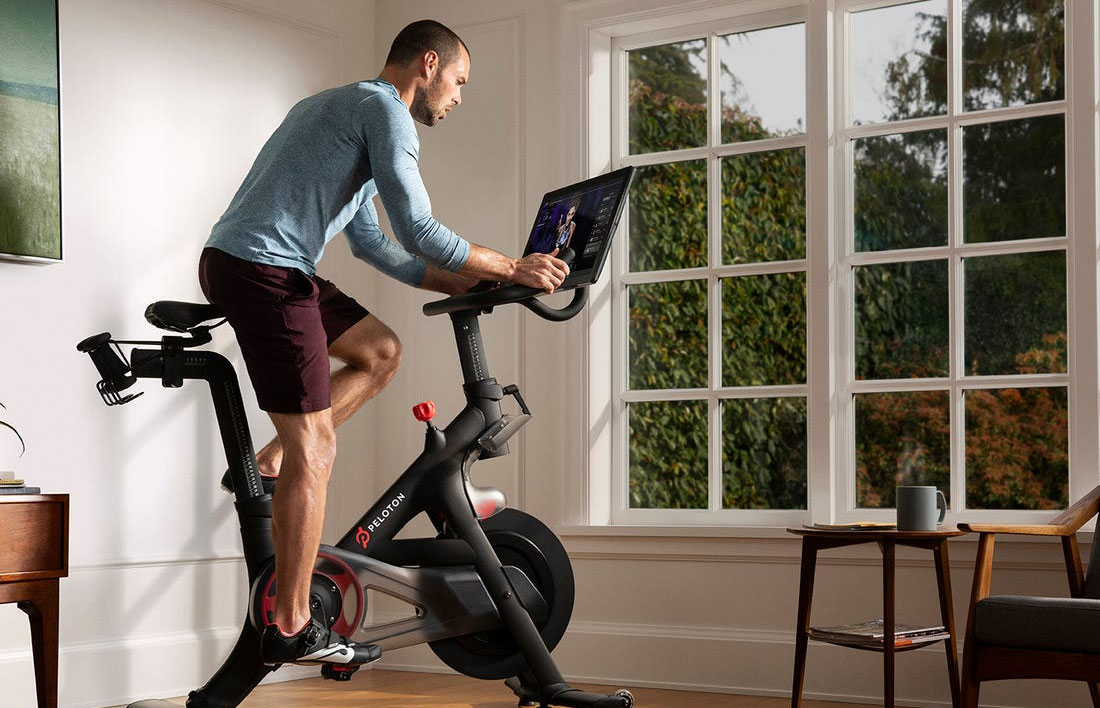 Đạp xe cũng là bài tập gym giảm mỡ toàn thân hiệu quả