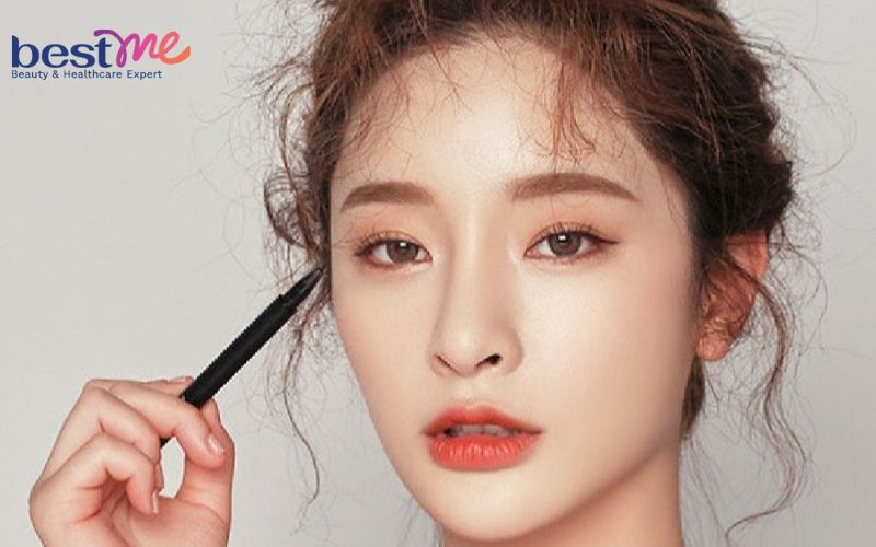 cac-kieu-trang-diem-makeup-co-dau-nhe-nhang-tu-nhien-dep-nhat-13 Các kiểu trang điểm makeup cô dâu nhẹ nhàng tự nhiên đẹp nhất - 13
