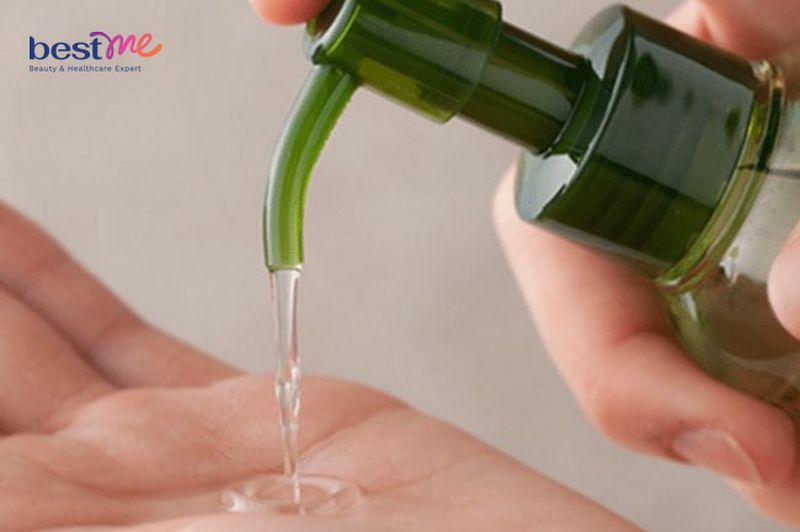 Da dầu hoàn toàn có thể sử dụng dầu tẩy trang