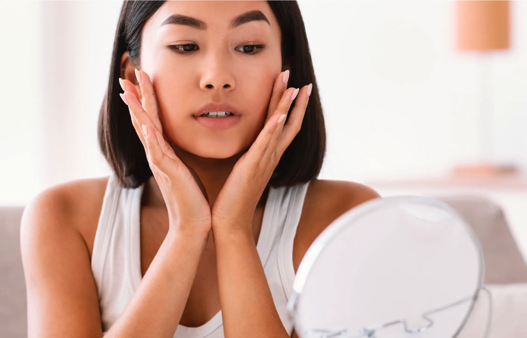  Massage nhẹ nhàng những vùng da bị giãn mao mạch