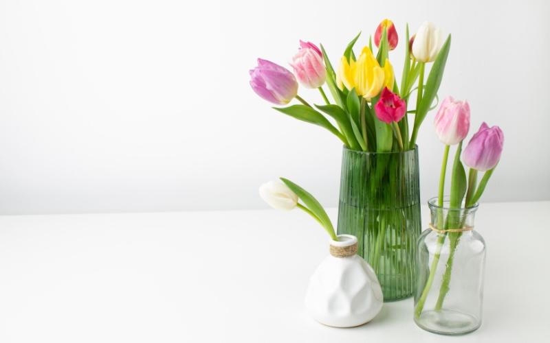 cach-cam-hoa-tulip-dep-tuoi-lau-chung-tet-2024-cuc-an-tuong-4 Cách cắm hoa tulip đẹp tươi lâu chưng Tết 2024 cực ấn tượng - 4