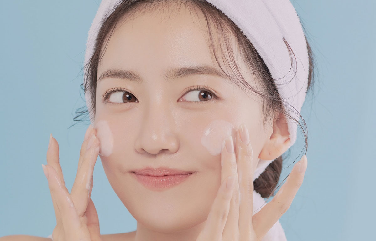 Rửa mặt thường xuyên