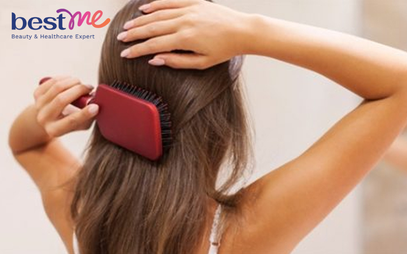 Chải tóc nối đúng cách giúp tóc hạn chế bị rối hay đứt gãy