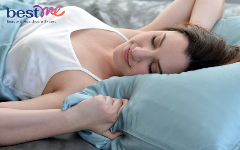 cach-cham-soc-toc-song-loi-giu-duoc-nep-khi-di-ngu-7 Cách chăm sóc tóc sóng lơi giữ được nếp khi đi ngủ - 7