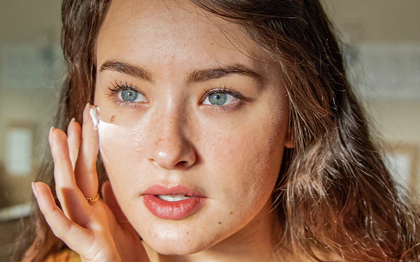 Vẫn phải sử dụng kem chống nắng