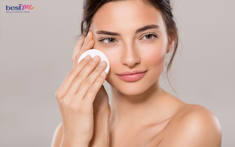 Cách dùng bông tẩy trang làm sạch da đúng chuẩn, hiệu quả nhất