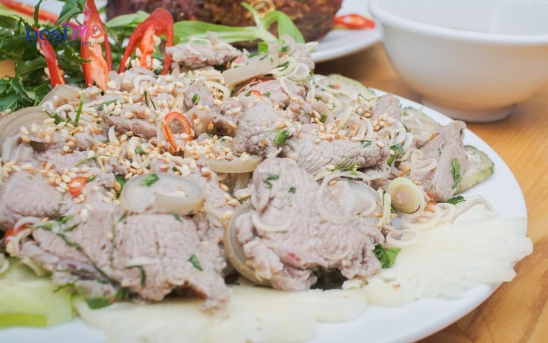 cach-lam-be-tai-chanh-cham-tuong-gung-mem-thom-cuc-ngon-nhu-nha-hang-1 Cách làm bê tái chanh chấm tương gừng mềm thơm cực ngon như nhà hàng - 1
